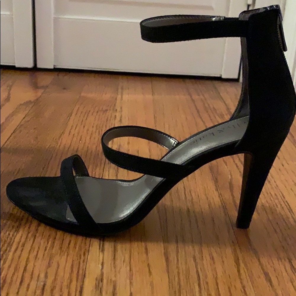 Kelly & Katie- black heels